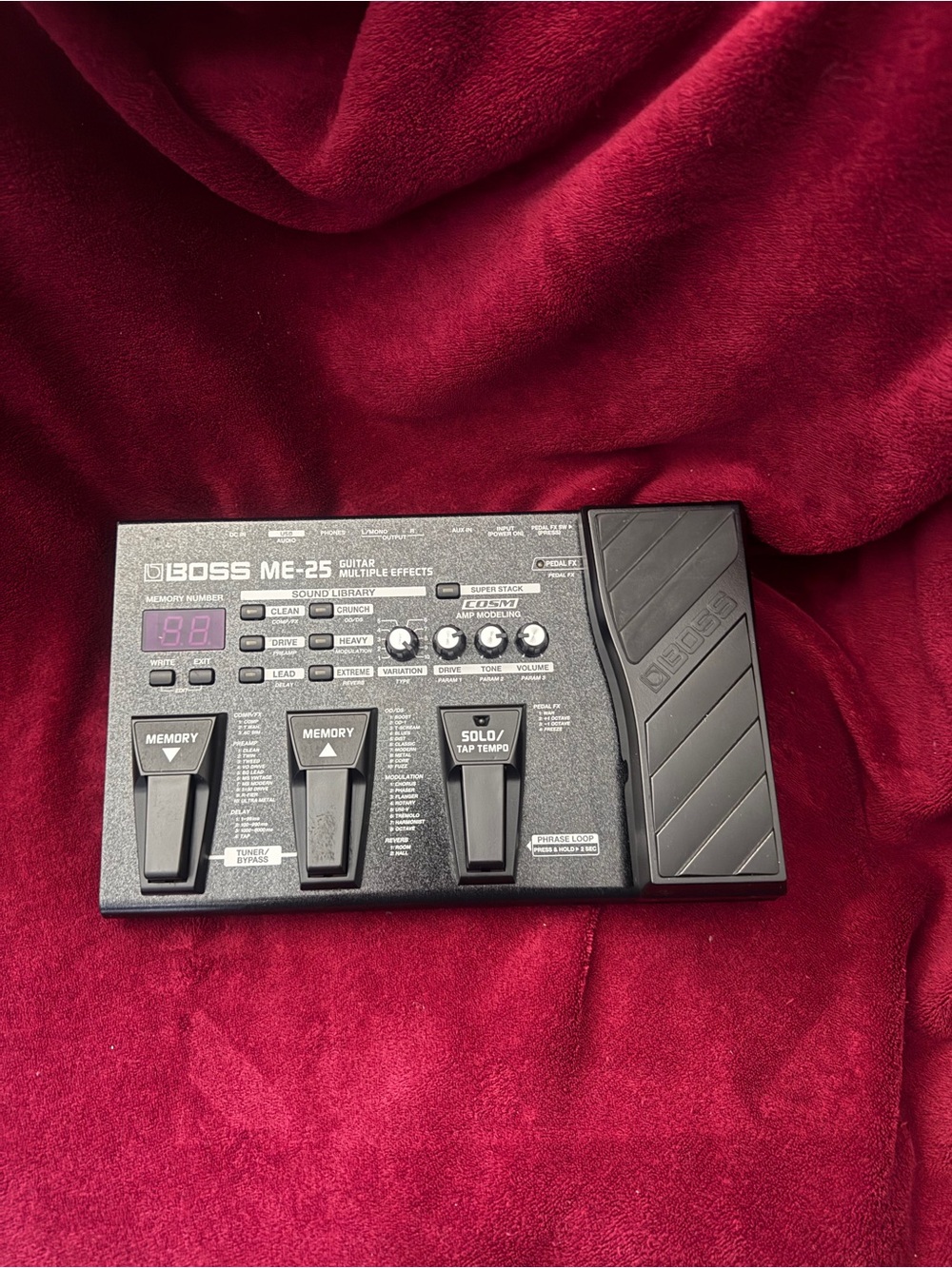 Boss ME-25 Guitar Multi-Effects Pedal - Black